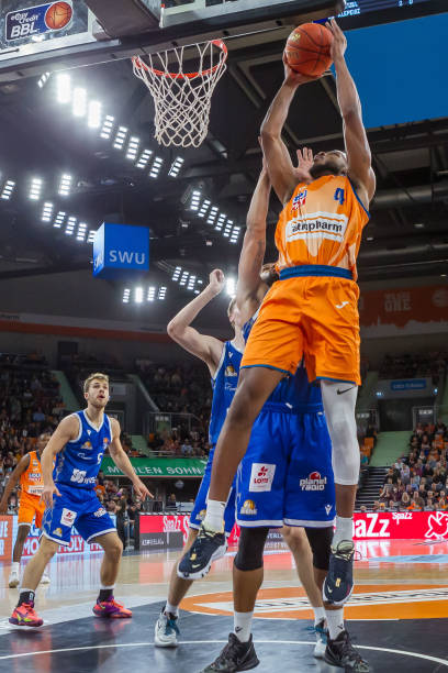 为球队率先 为球队率先